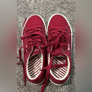 Taos red sneakers